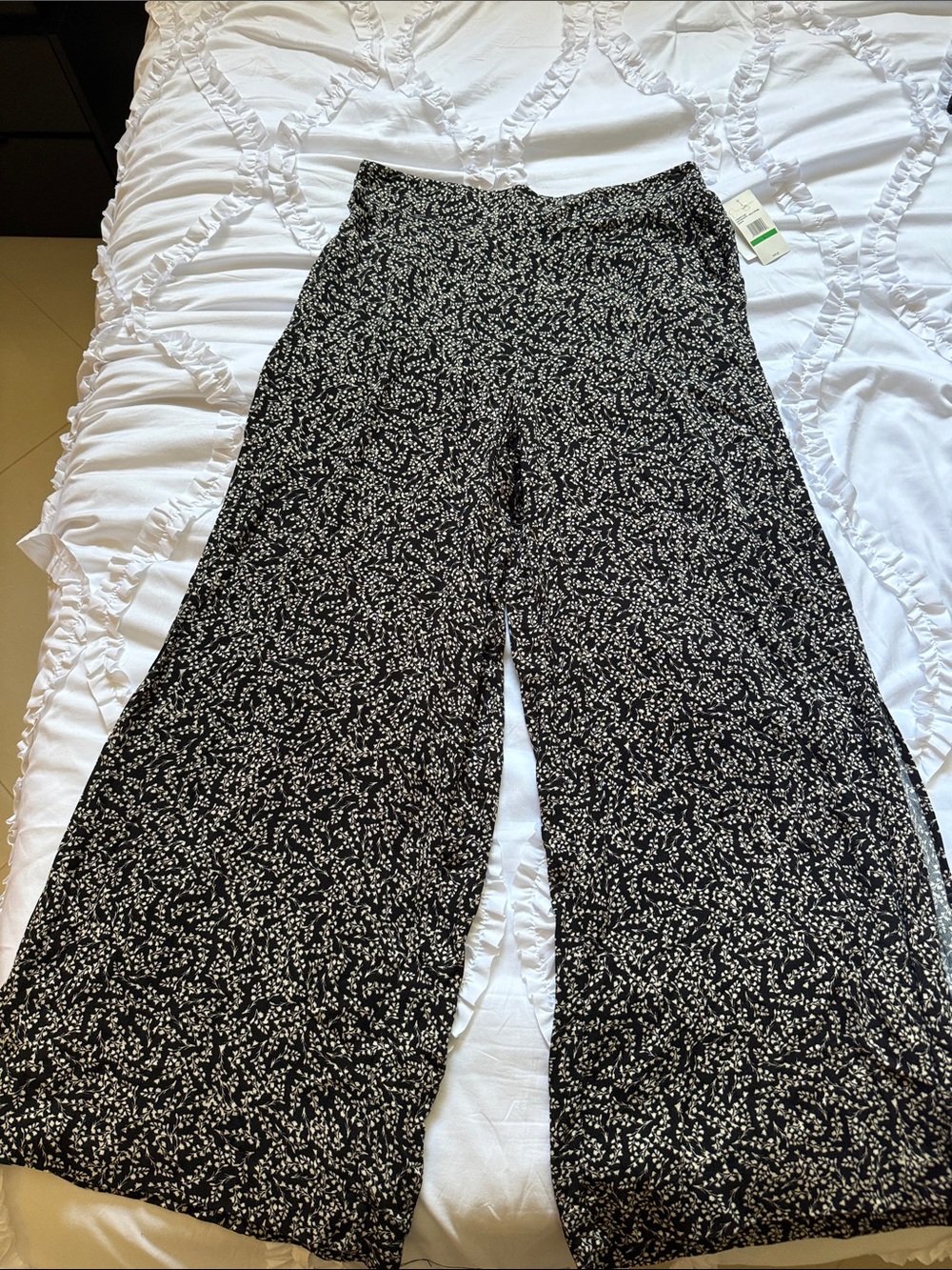 Jessica Simpson Black & Beige Wide-Leg Printed Palazzo Pants